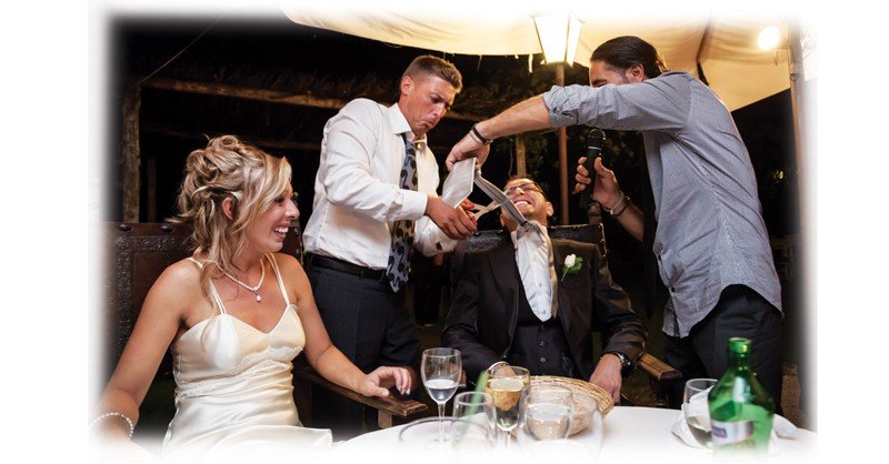 Cutting-the-Groom's-Tie