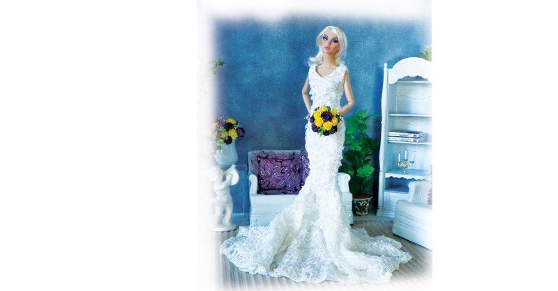 Dollls-&-Poppy-Flower-Bouquet